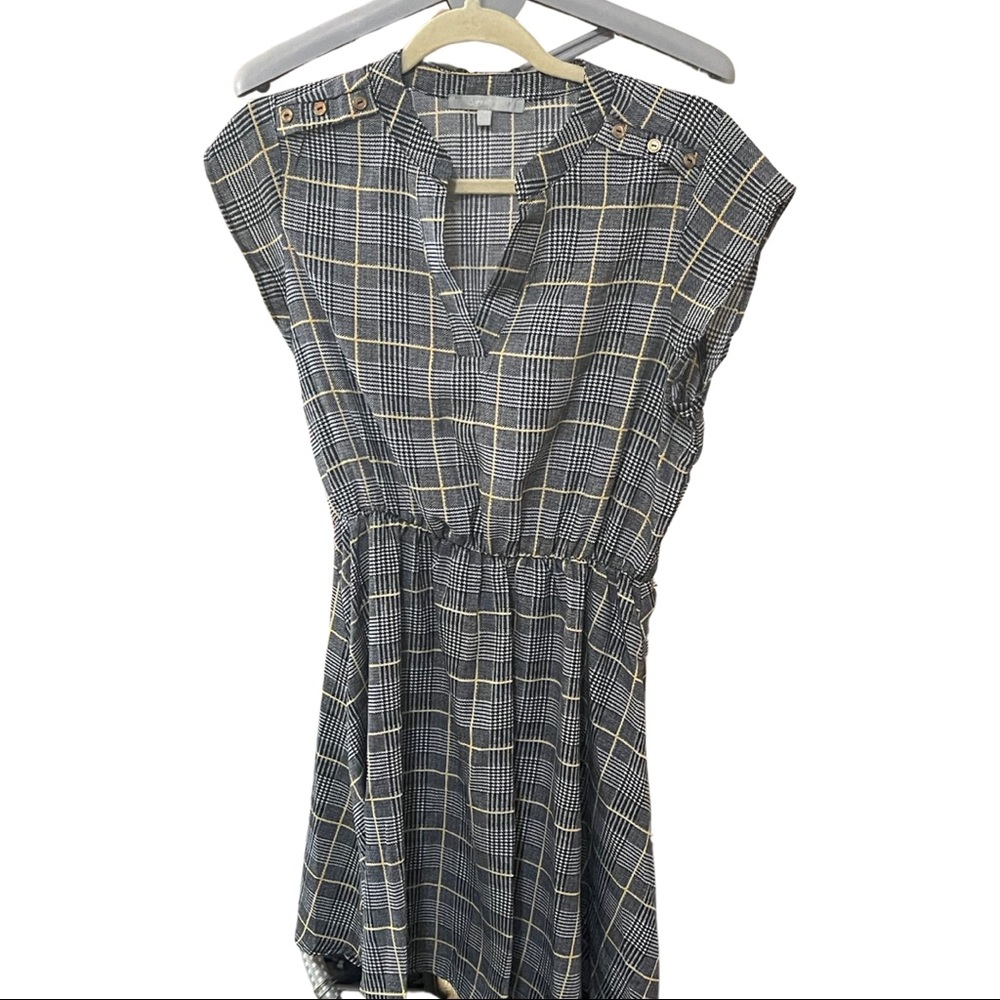 Sweet rain | plaid dress with button shoulder details